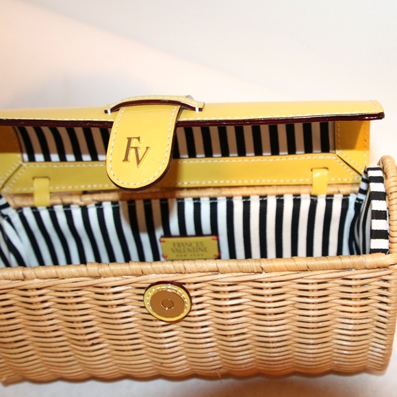 NEW Wicker Handbag with Yellow Leather - Picture 2 of 5